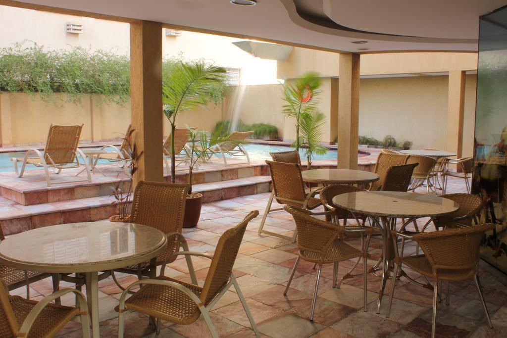 Bahamas Suite Hotel Кампу-Гранди Экстерьер фото